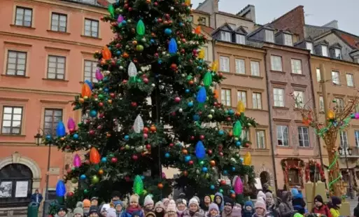 Zdjęcie do Klasy drugie zwiedzały Warszawę